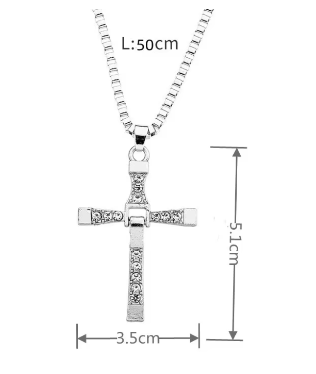 Le Collier à Croix de Dominic Toretto